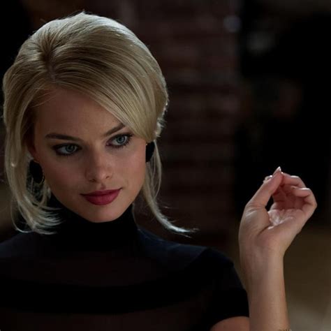 margot robbie sexy pic|Margot Robbies sexiest moments: From naked bathing to THAT。